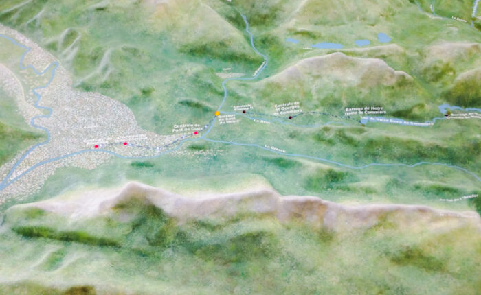 Maquette topographique de la Vallée du Drac avec animation lumineuse et sonore